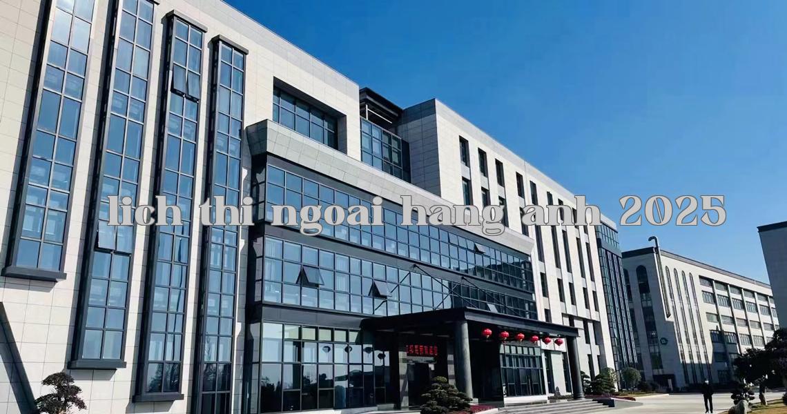 Khoảng 1